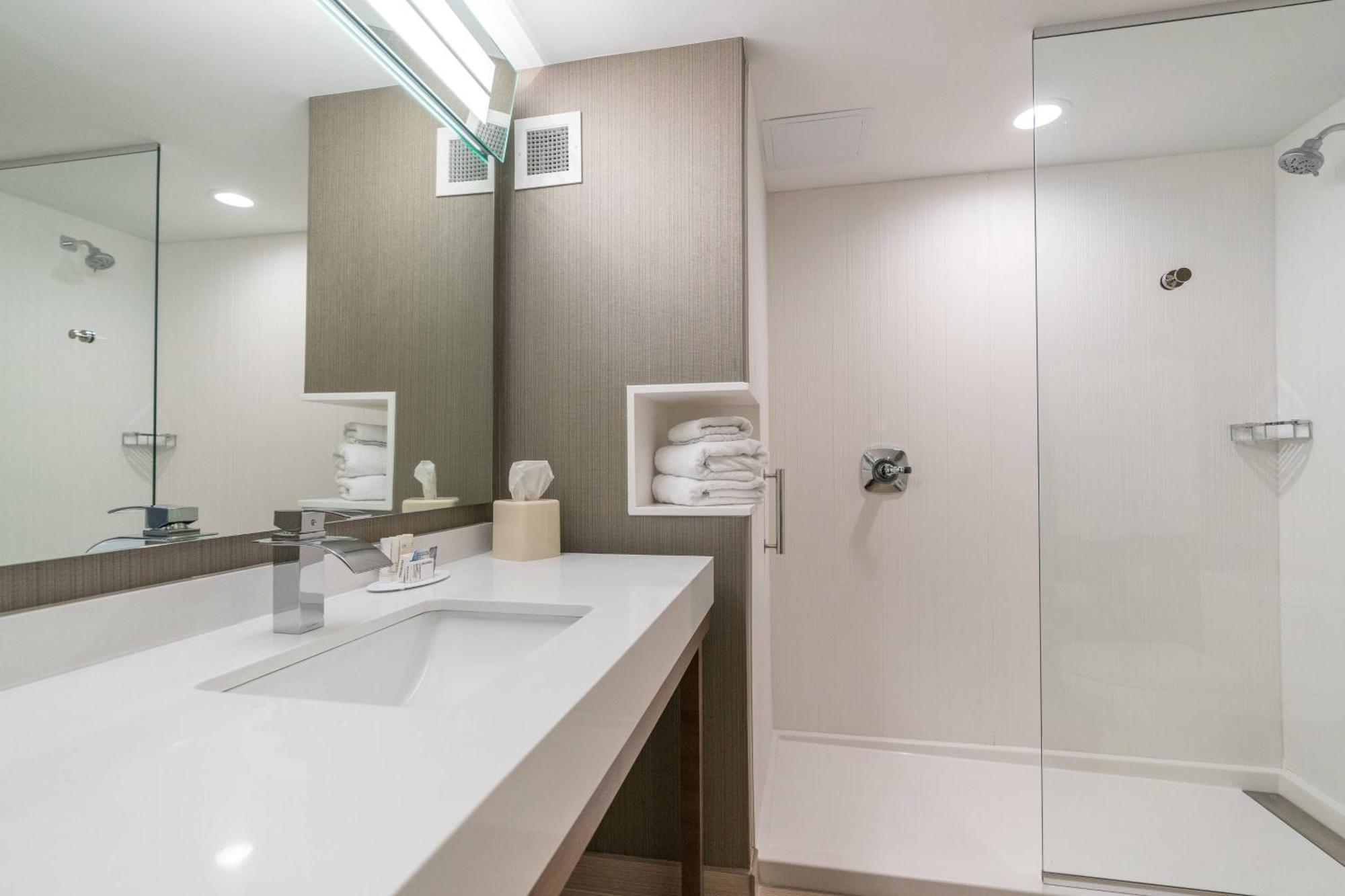 Courtyard By Marriott West Springfield Otel Dış mekan fotoğraf
