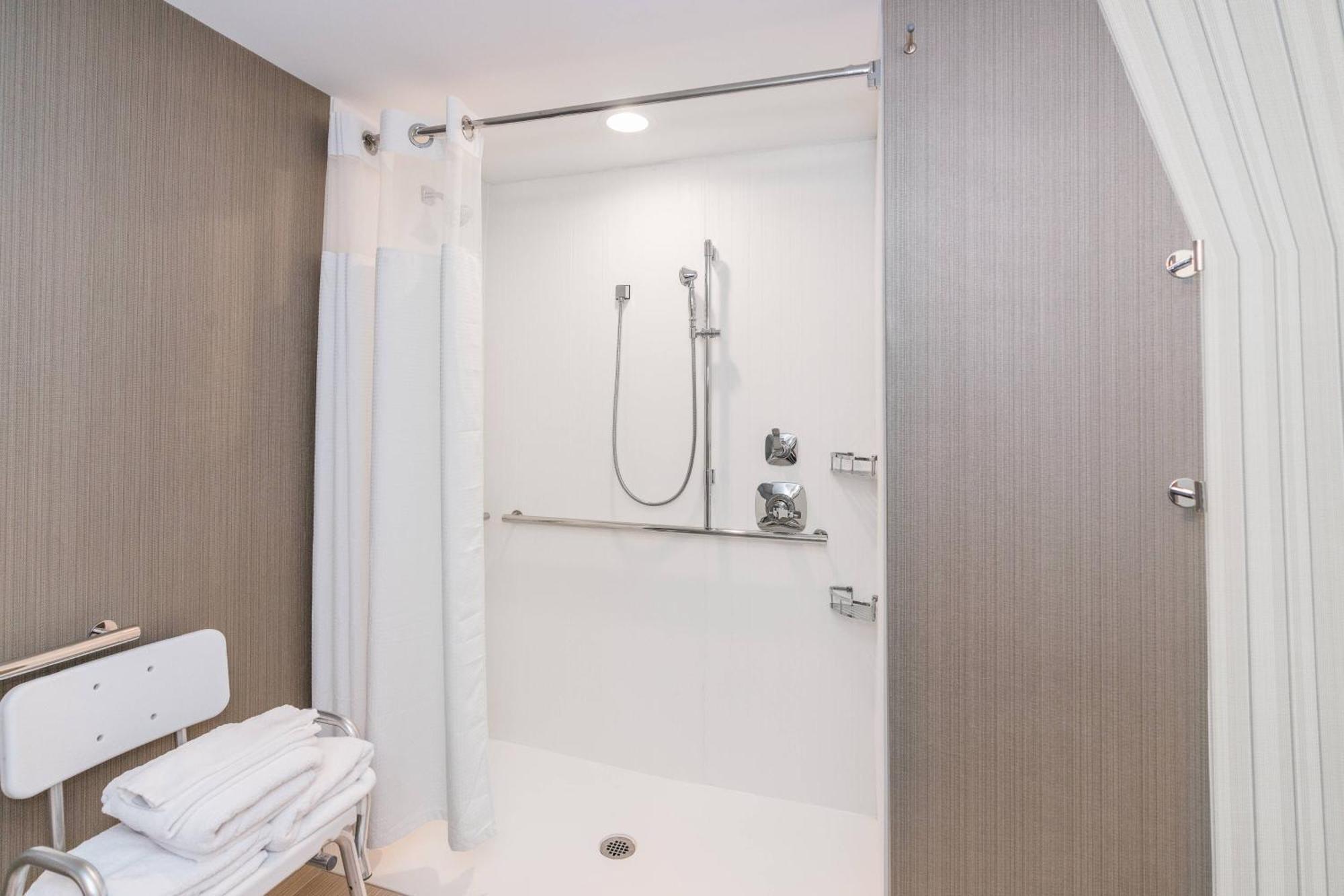 Courtyard By Marriott West Springfield Otel Dış mekan fotoğraf